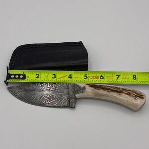 Handmade Damascus Feather Pattern Skinner Knife Stag Handle Leather Sheath